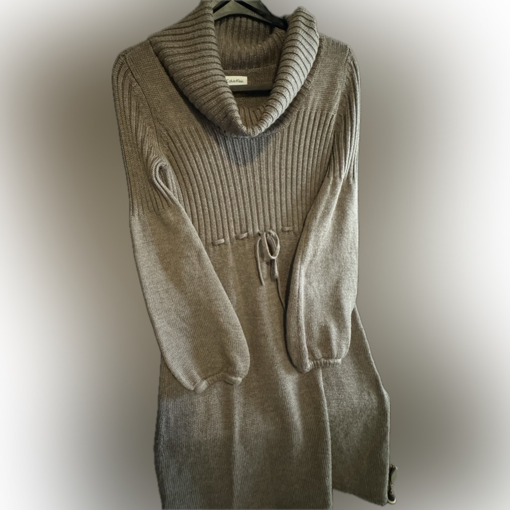 Calvin Klein Knit Cowl Neck Dress, Size Medium, Gently Worn, no pets or smoking